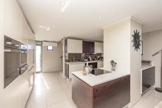 4 Bedroom Property for Sale in Bloubergrant Western Cape
